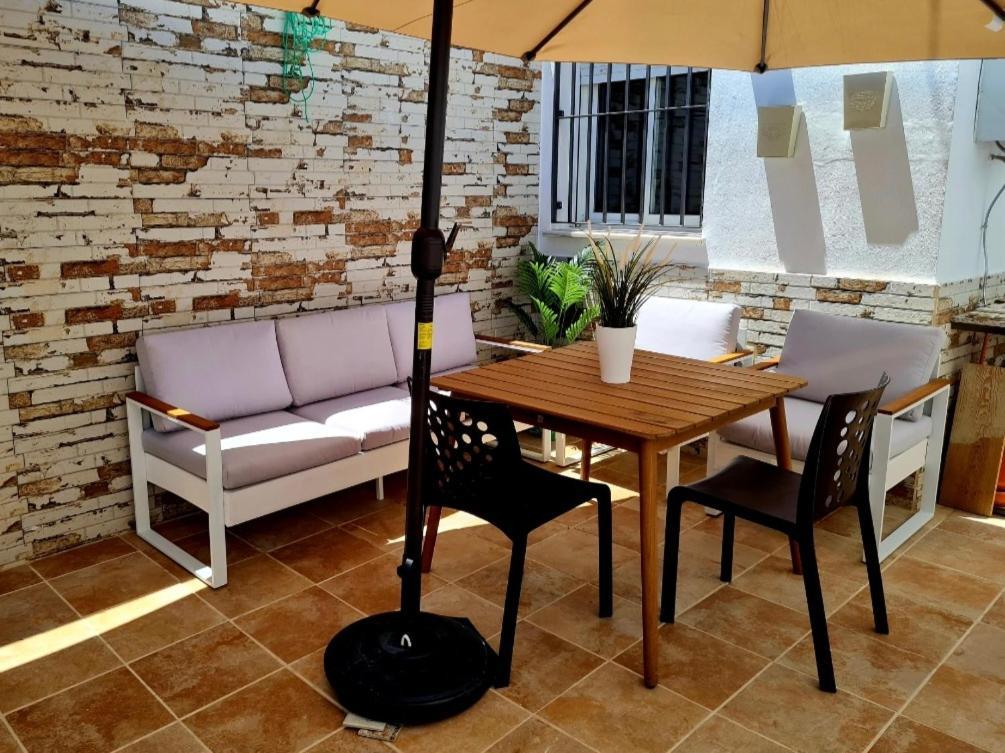 Вилла La Casa Junto Al Sendero Del Rio & Piscina # Aire Acondicionado Лос-Ромерос Экстерьер фото